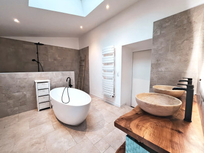 French property for sale in Vérines, Charente-Maritime - €382,500 - photo 5
