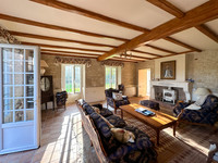 Maison à vendre à Prignac, Charente-Maritime - 349.500 € - photo 7