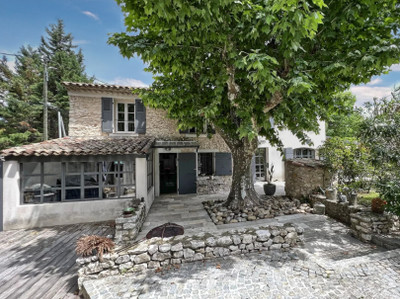 Nr. Aix-en-Provence, old stone hunting lodge, 5 bedrooms, independent studio, landscaped gardens and pool.