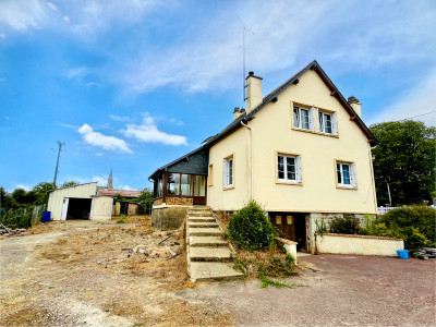 French property for sale in Neuilly-le-Vendin, Mayenne - €94,500 - photo 2