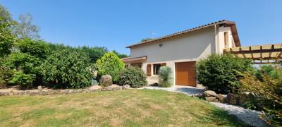 Maison à vendre à Chirac, Charente, Poitou-Charentes, avec Leggett Immobilier