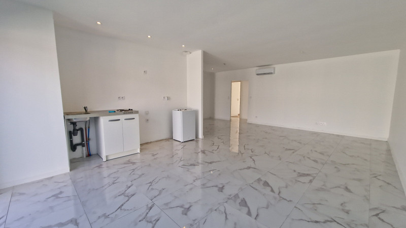 French property for sale in Olonzac, Hérault - €215,000 - photo 4