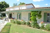 Propriété à vendre à Saint-Pierre-sur-Dropt, Lot-et-Garonne - 380 000 € - photo n°2