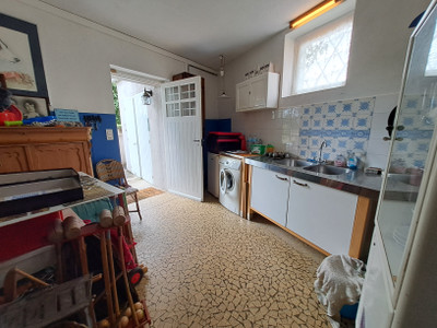 French property for sale in La Nocle-Maulaix, Nièvre - €129,000 - photo 9