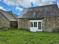 Maison à vendre à Plougonver, Côtes-d'Armor - 88.000 € - photo 1