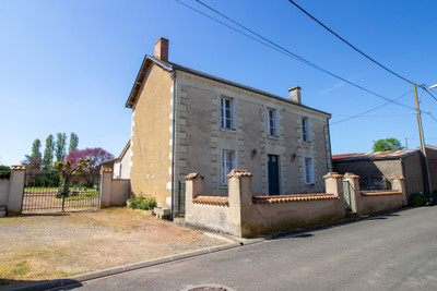 Maison à vendre à Saint-Clair, Vienne, Poitou-Charentes, avec Leggett Immobilier