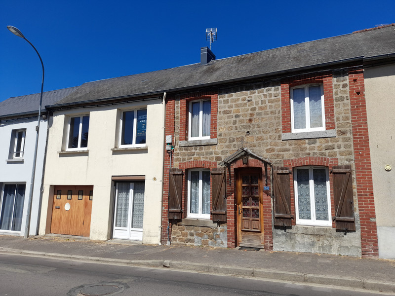 French property for sale in Bellou-en-Houlme, Orne - €88,900 - photo 0