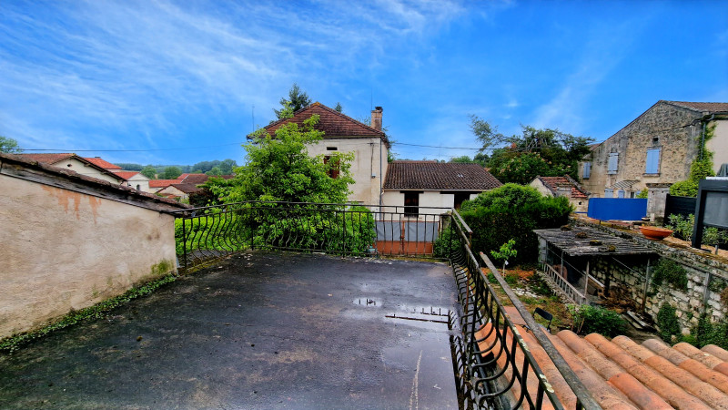 French property for sale in La Tour-Blanche-Cercles, Dordogne - €160,000 - photo 11
