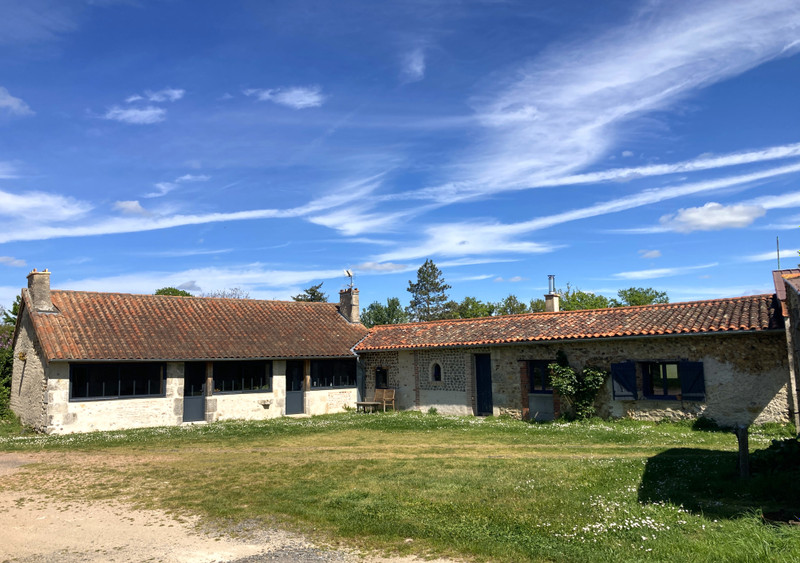 Propriété à vendre à Moussac, Vienne - 129 000 €