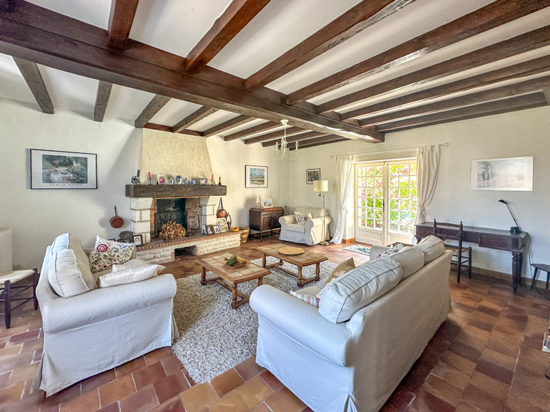 French property for sale in Mons, Charente_Maritime - €225,750 - photo 4