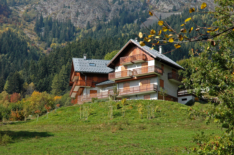 Ski property for sale in Vaujany - €650,000 - photo 4