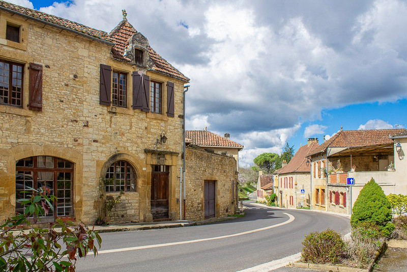 French property for sale in Montcléra, Lot - €90,000 - photo 9