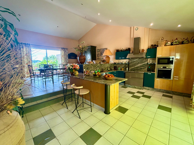 French property for sale in Lédignan, Gard - €649,000 - photo 4