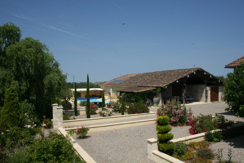 French property for sale in Montastruc, Lot-et-Garonne - €750,000 - photo 2
