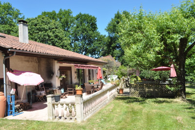 Maison à vendre à Saint-Pancrace, Dordogne, Aquitaine, avec Leggett Immobilier
