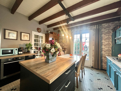 French property for sale in Sainte-Foy-la-Grande, Gironde - €378,000 - photo 2