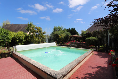 French property for sale in Senillé-Saint-Sauveur, Vienne - €327,000 - photo 1