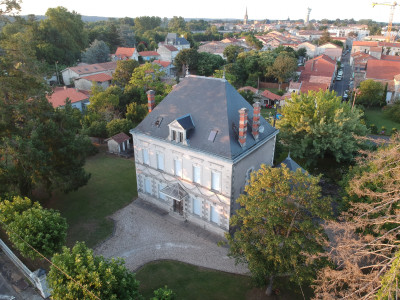 Maison à vendre à Coutras, Gironde, Aquitaine, avec Leggett Immobilier