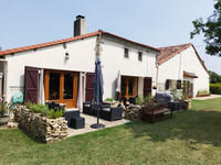 Maison à vendre à Vanzay, Deux-Sèvres - 239 784 € - photo 2