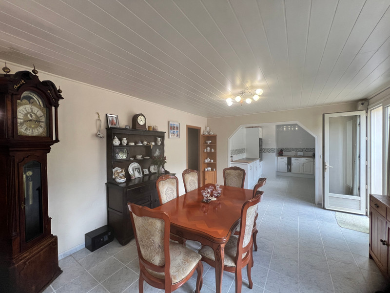 French property for sale in Boresse-et-Martron, Charente-Maritime - €397,500 - photo 3