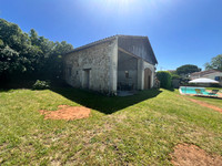 Maison à vendre à Bazac, Charente - 251.450 € - photo 11