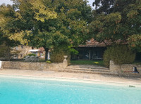 Maison à vendre à Pressignac-Vicq, Dordogne - 399.000 € - photo 1