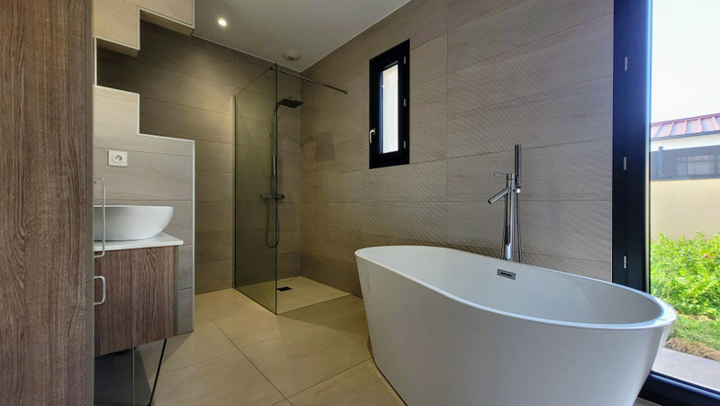 French property for sale in Villeneuve-de-la-Raho, Pyrénées-Orientales - €680,000 - photo 5