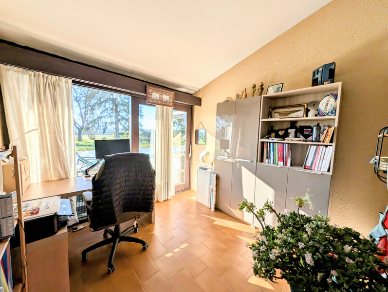French property for sale in Damazan, Lot-et-Garonne - €283,500 - photo 6