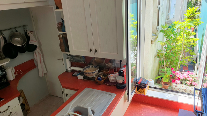 French property for sale in La Rochelle, Charente-Maritime - €636,000 - photo 3