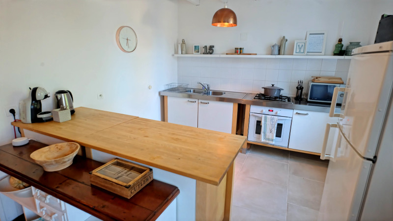 French property for sale in Saint-Pierre-de-Juillers, Charente-Maritime - €235,000 - photo 3