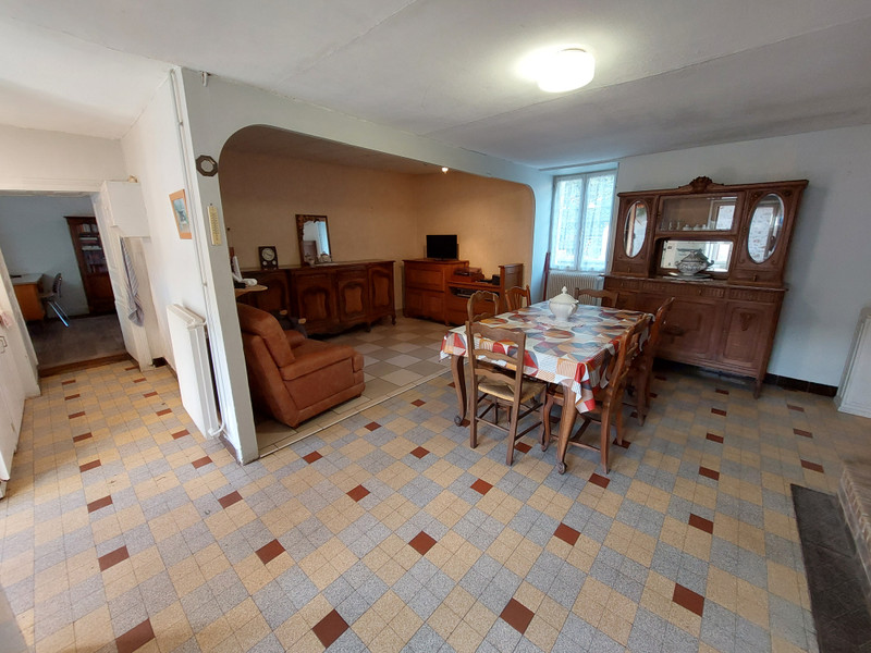 French property for sale in Vouzan, Charente - €245,000 - photo 6