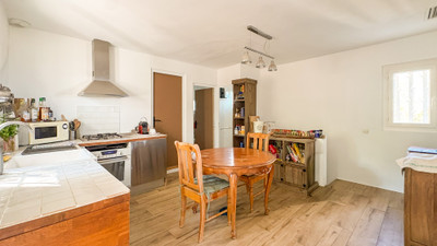 French property for sale in Trets, Bouches-du-Rhône - €479,000 - photo 4