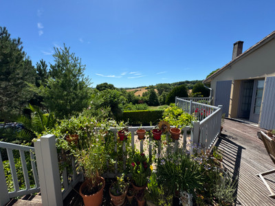 Maison à vendre à Aubeterre-sur-Dronne, Charente, Poitou-Charentes, avec Leggett Immobilier