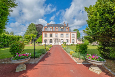Maison à vendre à Coulommiers, Seine-et-Marne, Île-de-France, avec Leggett Immobilier