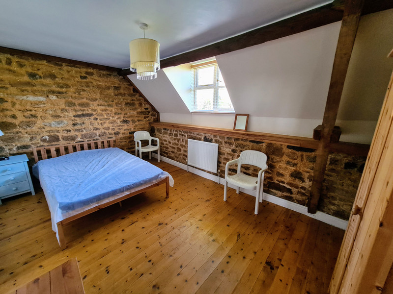 French property for sale in Couesmes-Vaucé, Mayenne - €150,000 - photo 9