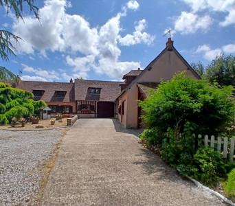Maison à vendre à Beauche, Eure-et-Loir, Centre, avec Leggett Immobilier