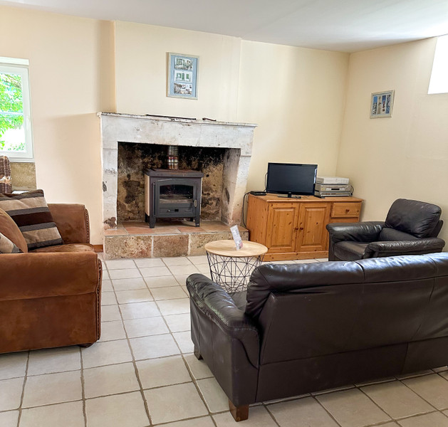 French property for sale in Surgères, Charente-Maritime - €1,547,600 - photo 8