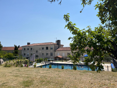 French property for sale in Aubeterre-sur-Dronne, Charente - €214,000 - photo 3