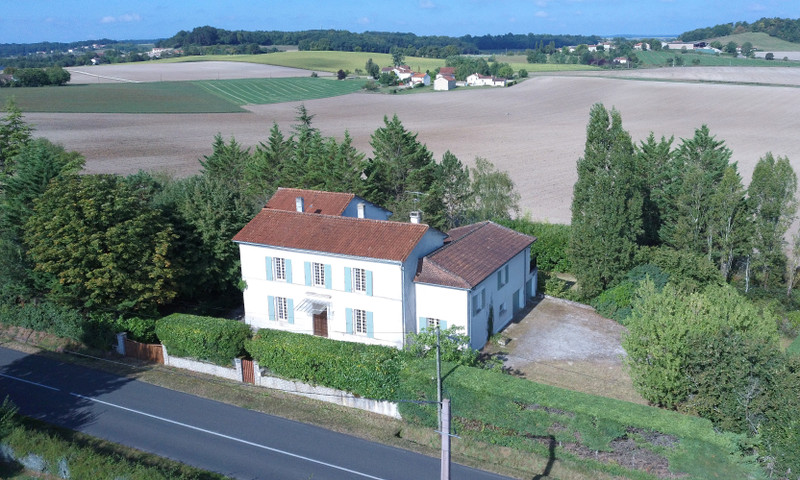 Maison à vendre à Cherval, Dordogne - 278 200 € - photo 1