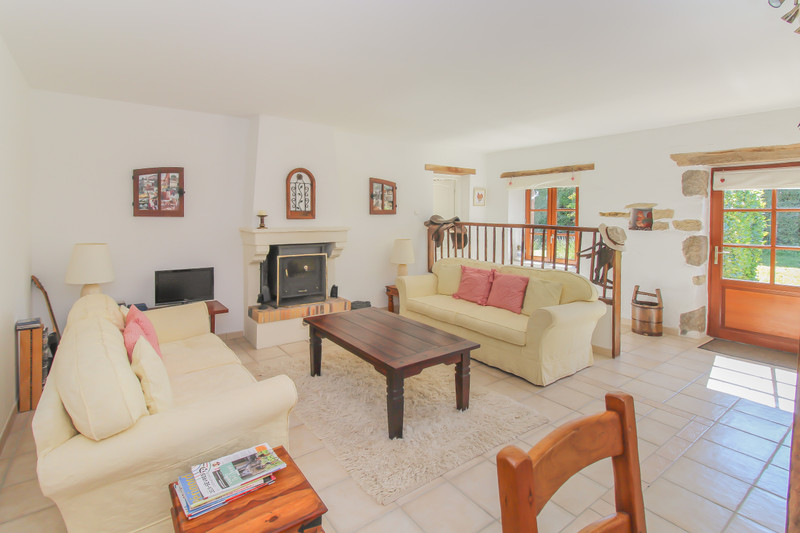 French property for sale in Gourgé, Deux-Sèvres - €297,000 - photo 6