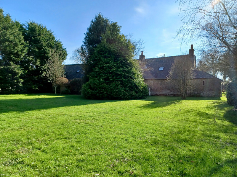 French property for sale in Marzan, Morbihan - €400,000 - photo 9