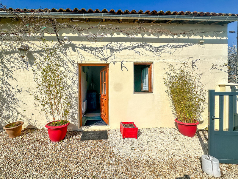 French property for sale in Cognac, Charente - €249,950 - photo 14
