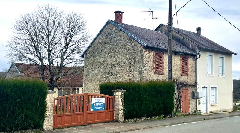 Maison à Saint-Dizier-Leyrenne, Creuse - photo 1